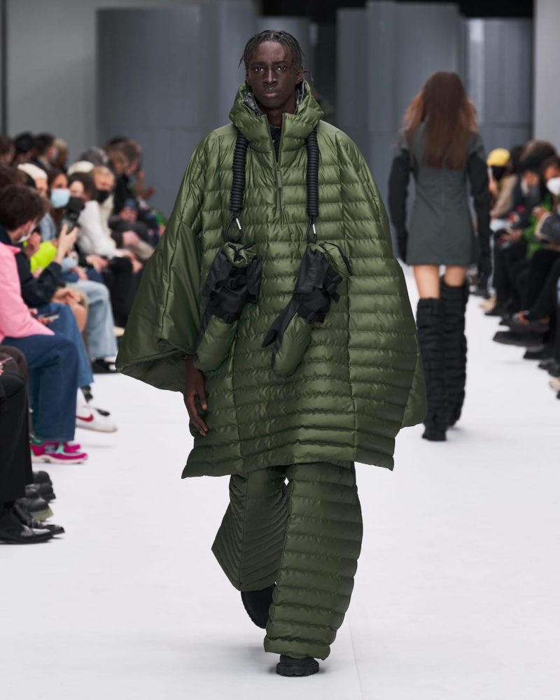 PFWM:RAINS AW22