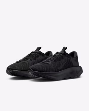 NIKE MOTIVA