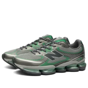 MENSWEAR | New Balance 2000 Sneaker